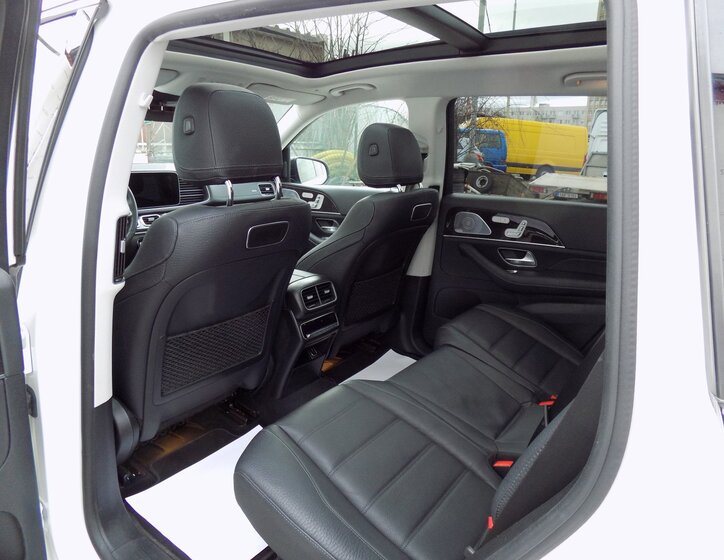 Mercedes-Benz GLS 13