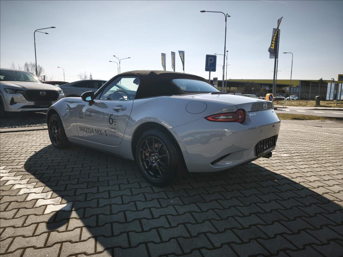 Mazda MX-5 Kabriolet 1,5 l 0