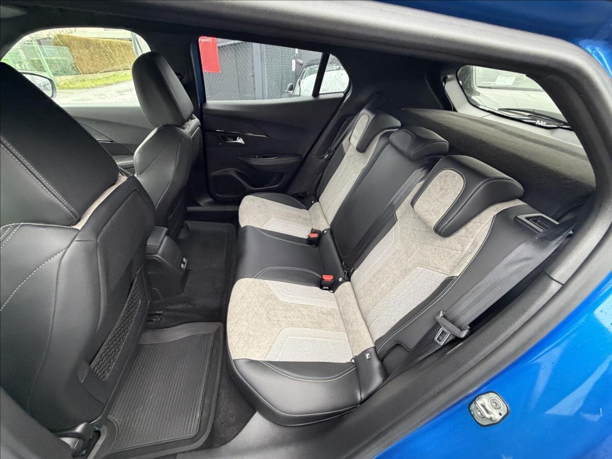 Peugeot 2008 SUV 0,0 100 kw