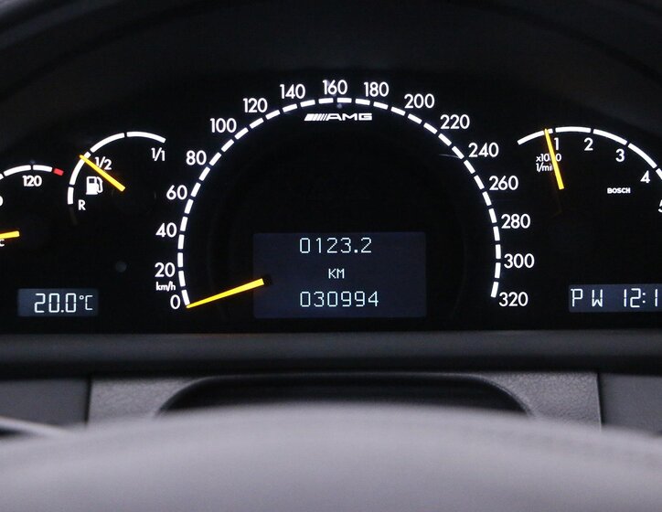 Mercedes-Benz CL Kupé 5,4 l 265 kw