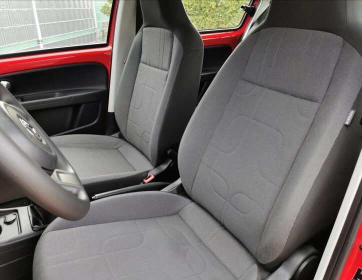 Volkswagen up! Hatchback 999,0 44 kw