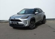 Toyota Yaris Cross CUV / Crossover 1,5 l 68 kw