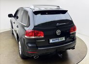 Volkswagen Touareg SUV / Terénní 3,0 l 165 kw