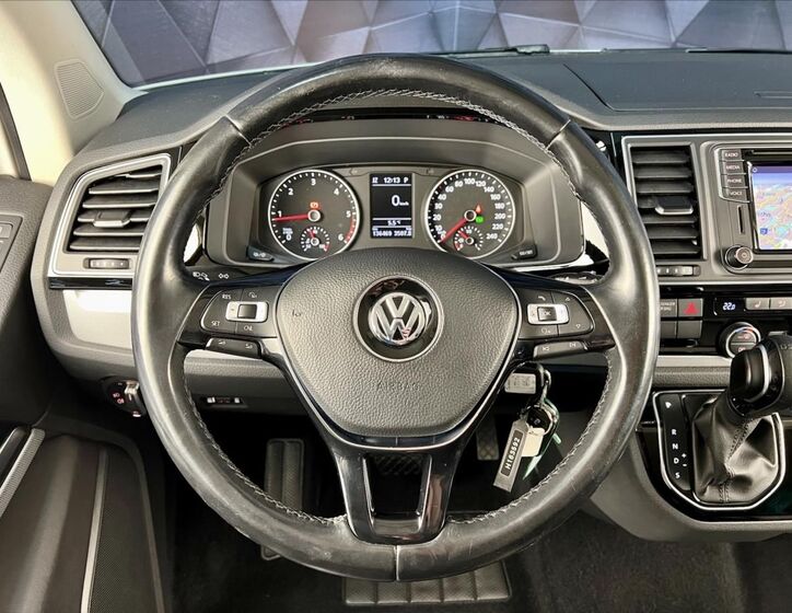 Volkswagen Caravelle 14