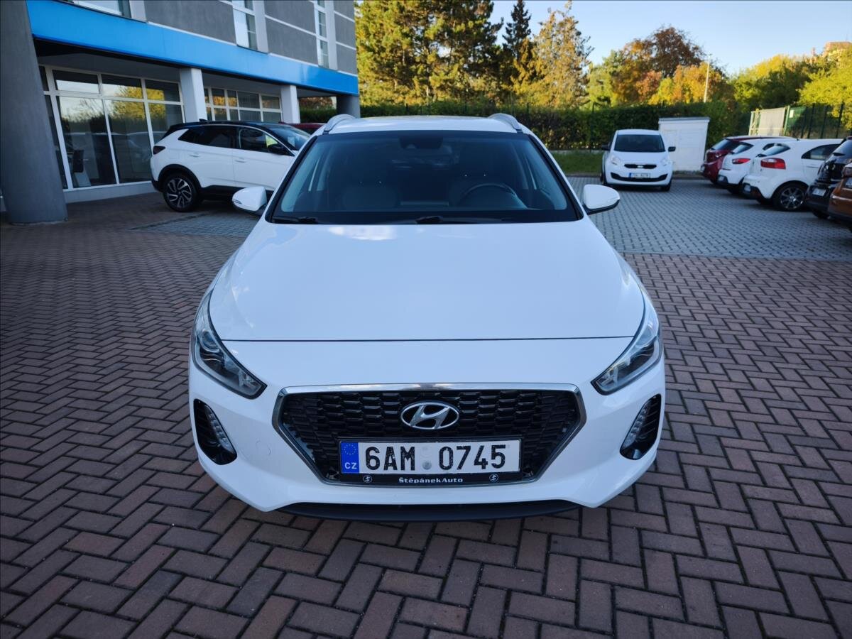 Hyundai i30 Kombi 998,0 88 kw