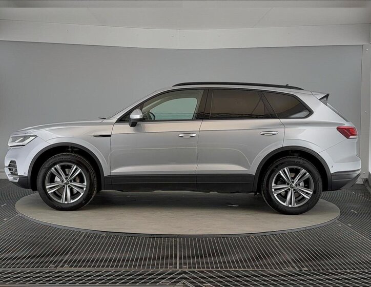 Volkswagen Touareg SUV / Terénní 3,0 l 170 kw