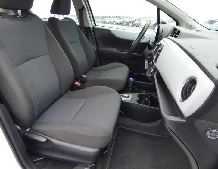 Toyota Yaris 50
