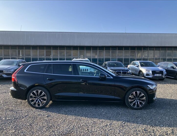 Volvo V60 Kombi 2,0 l 145 kw