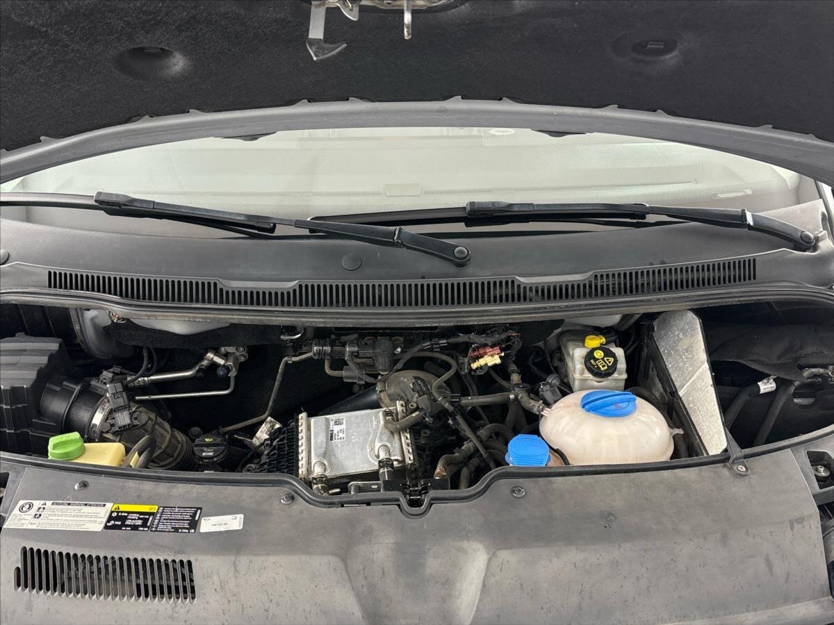 Volkswagen Transporter Kombi 2,0 l 110 kw
