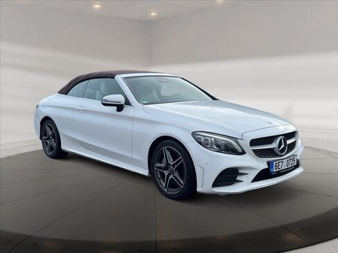 Mercedes-Benz Třídy C Kabriolet 2,0 l 180 kw