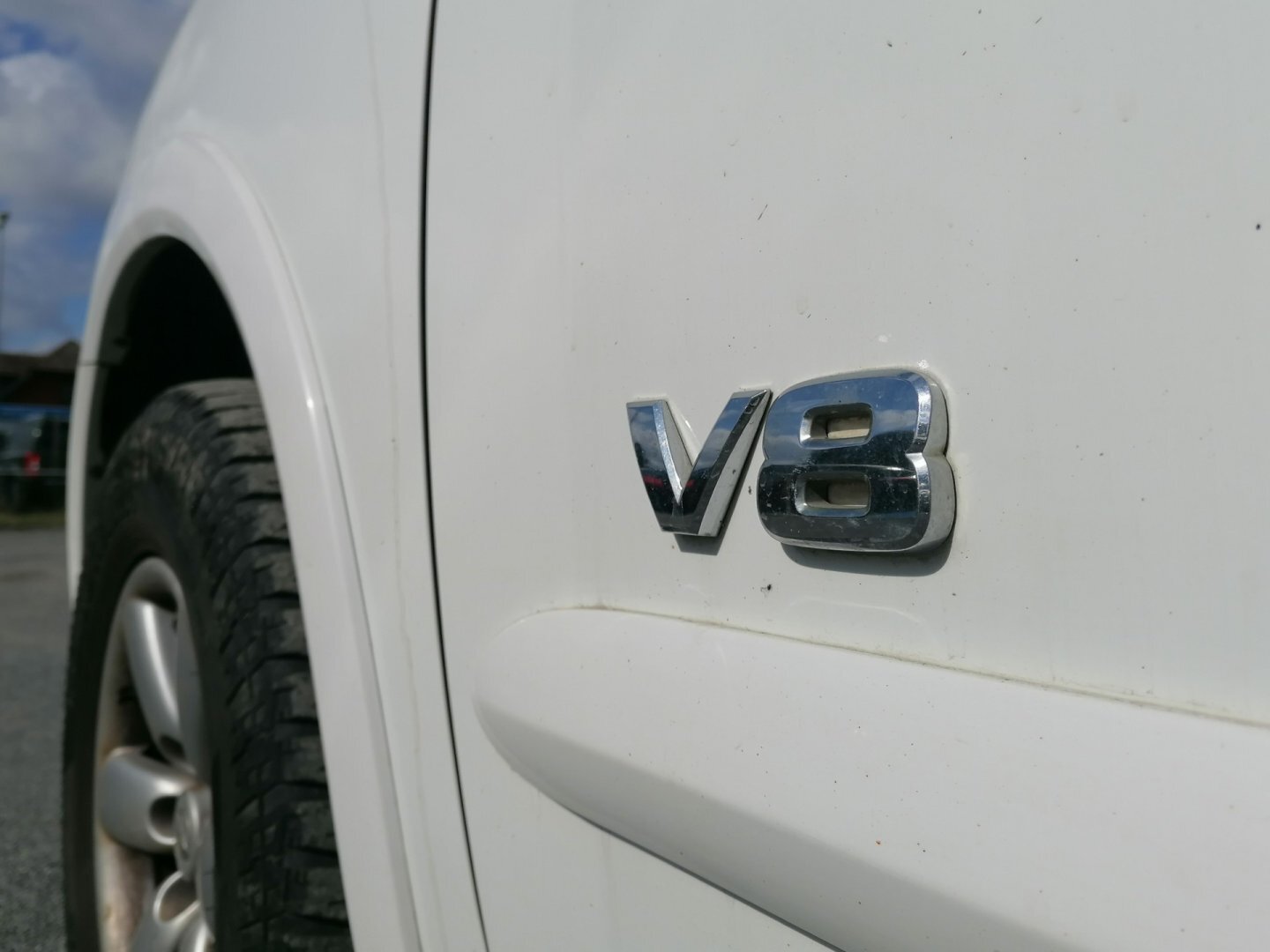 Nissan Armada SUV / Terénní 5,6 l 233 kw