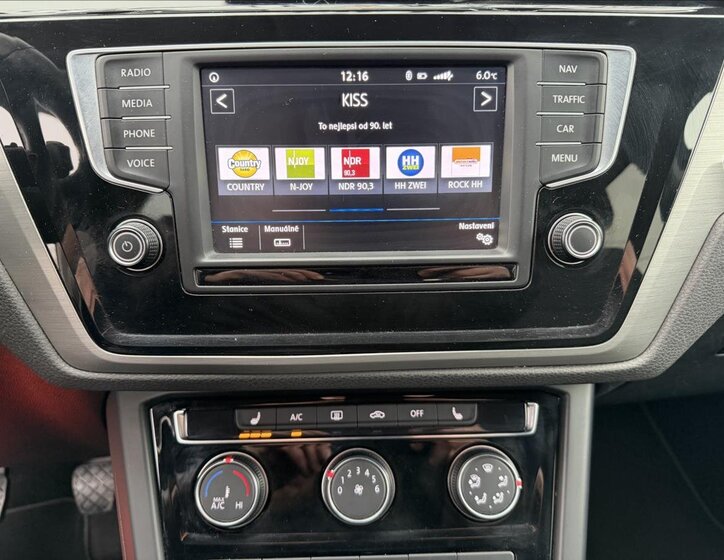 Volkswagen Touran 17