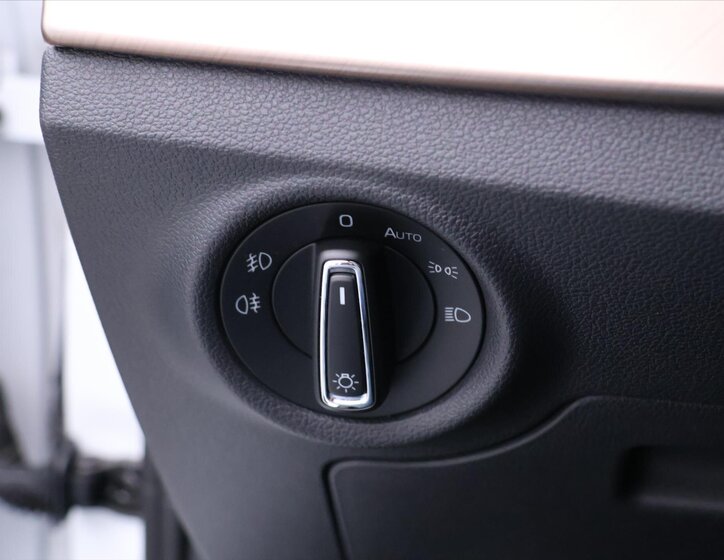 Škoda Scala Hatchback 1,5 l 110 kw