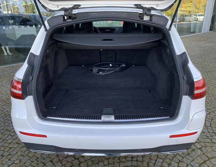 Mercedes-Benz Třídy E Kombi 2,0 l 143 kw