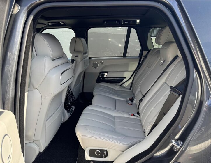 Land Rover Range Rover SUV / Terénní 4,4 l 250 kw