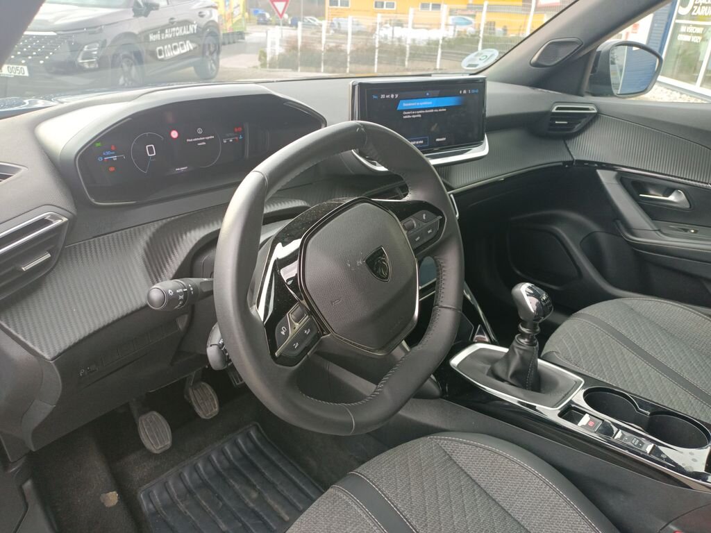Peugeot 2008 SUV / Terénní 1,2 l 74 kw