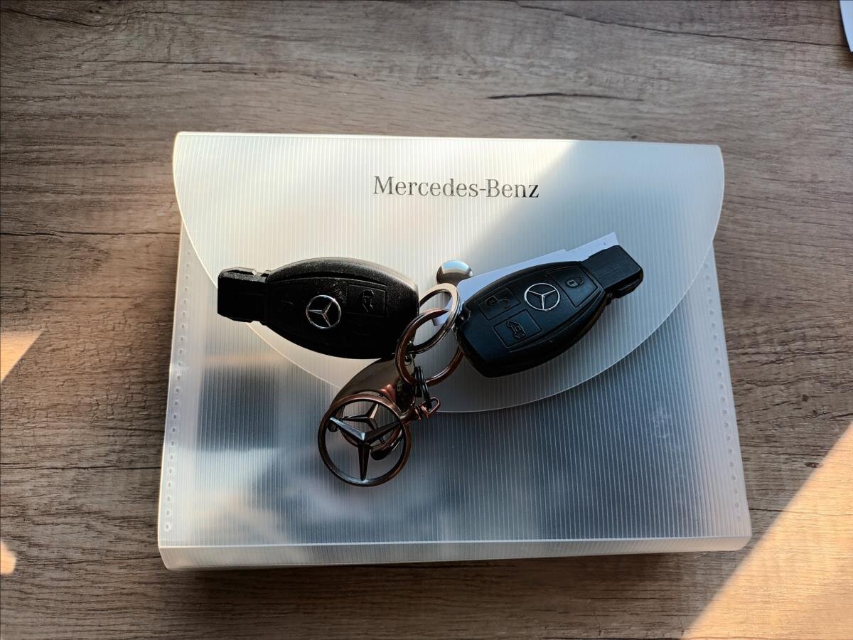 Mercedes-Benz Vito VAN-Minibus 1,8 l 100 kw