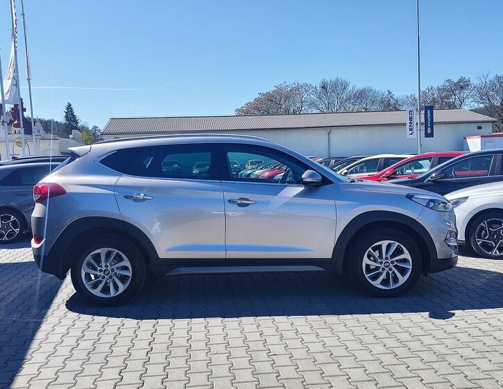 Hyundai Tucson SUV / Terénní 2,0 l 100 kw