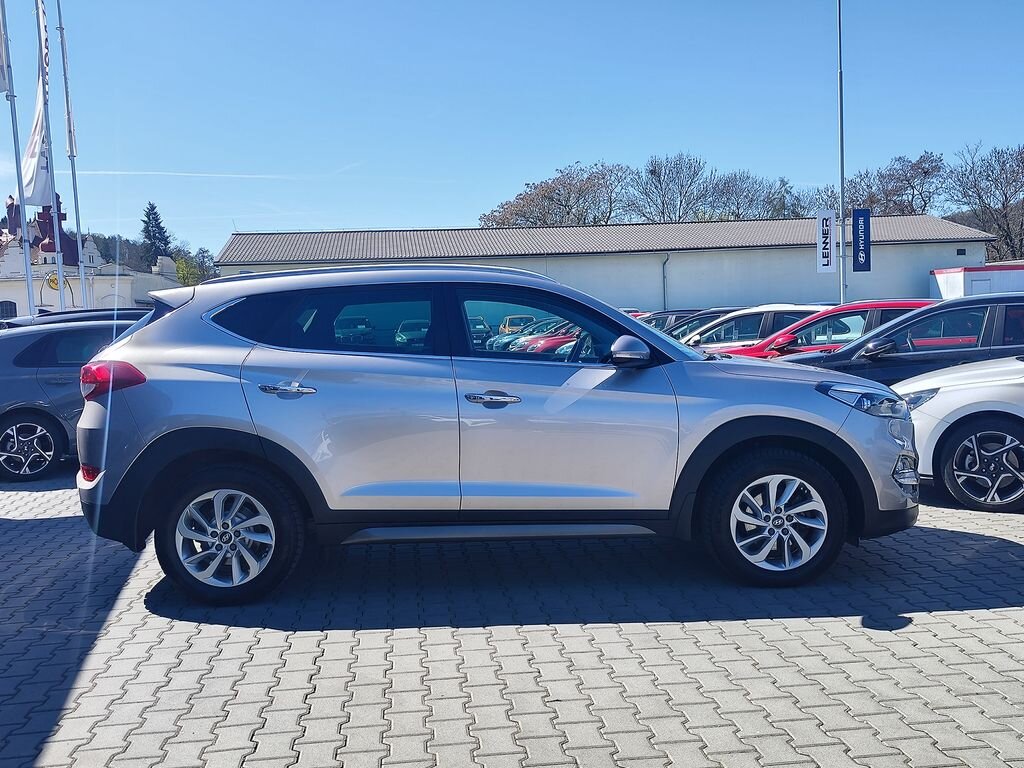 Hyundai Tucson SUV / Terénní 2,0 l 100 kw