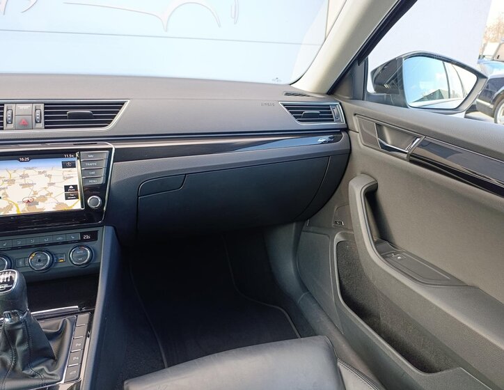 Škoda Superb Kombi 2,0 l 140 kw