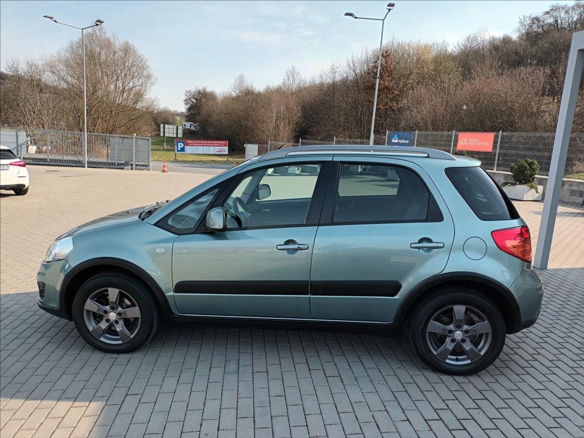 Suzuki SX4 Hatchback 1,6 l 88 kw