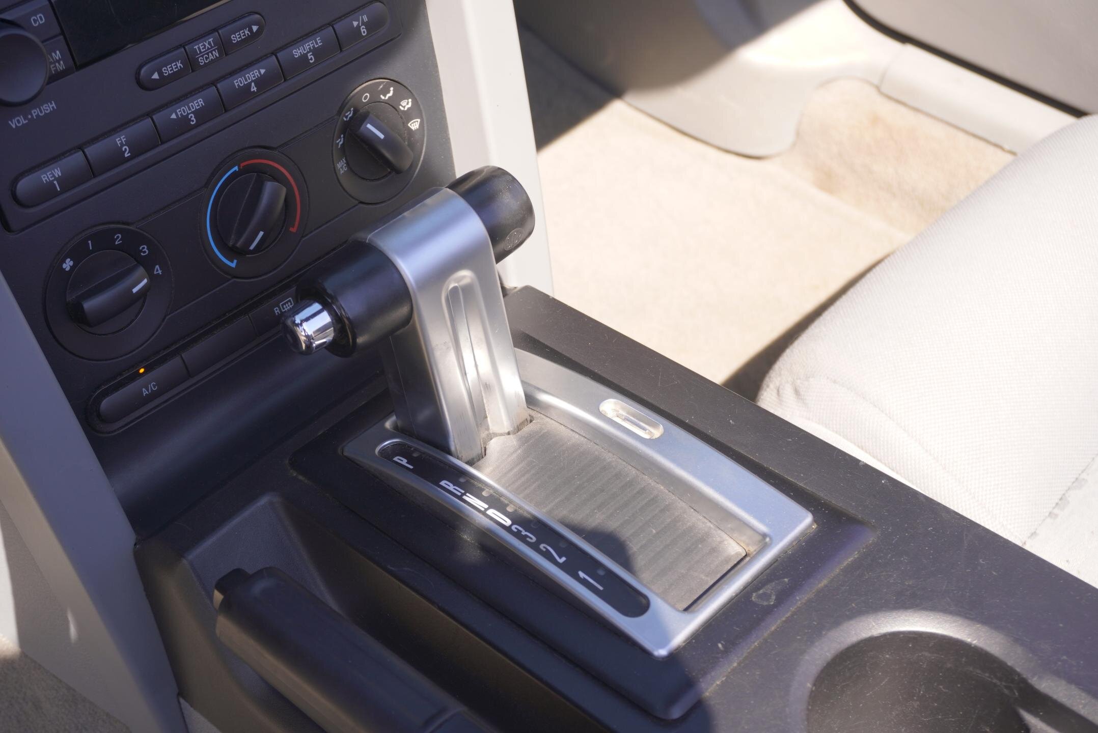 Ford Mustang Kabriolet 4,0 l 157 kw