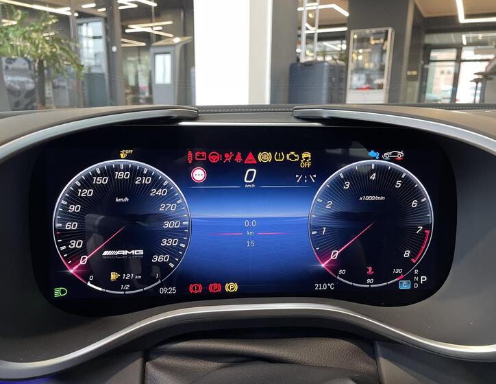 Mercedes-Benz AMG GT 10