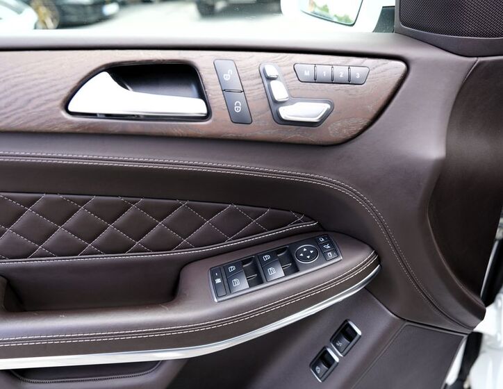 Mercedes-Benz GLS 18