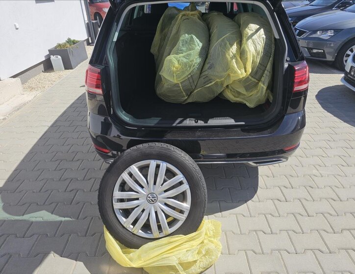 Volkswagen Golf Kombi 2,0 l 110 kw