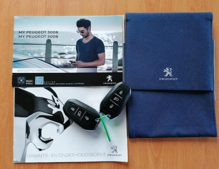 Peugeot 5008 SUV / Terénní 1,5 l 96 kw