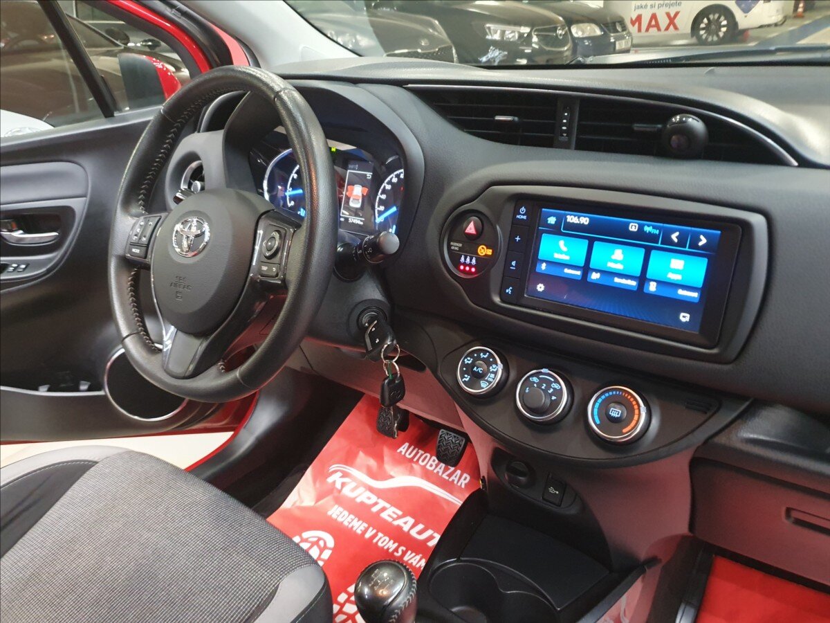 Toyota Yaris Hatchback 1,5 l 82 kw