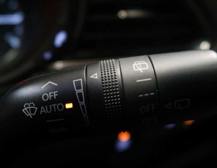 Mazda CX-30 SUV / Terénní 2,0 l 90 kw