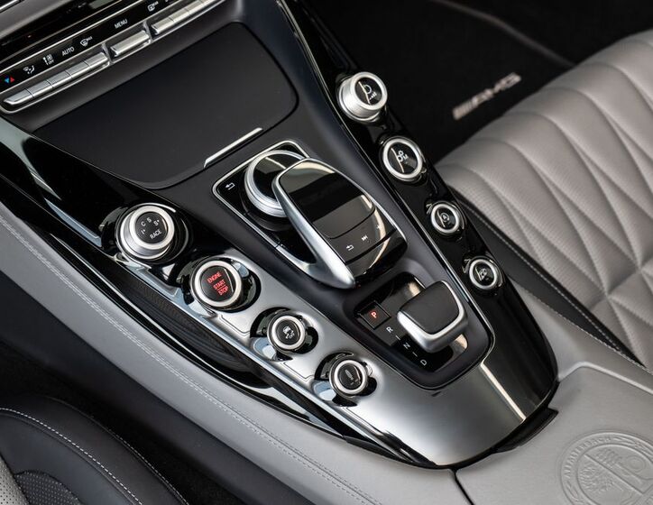 Mercedes-Benz AMG GT 13