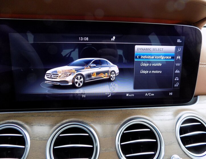 Mercedes-Benz Třídy E Sedan 2,0 l 143 kw