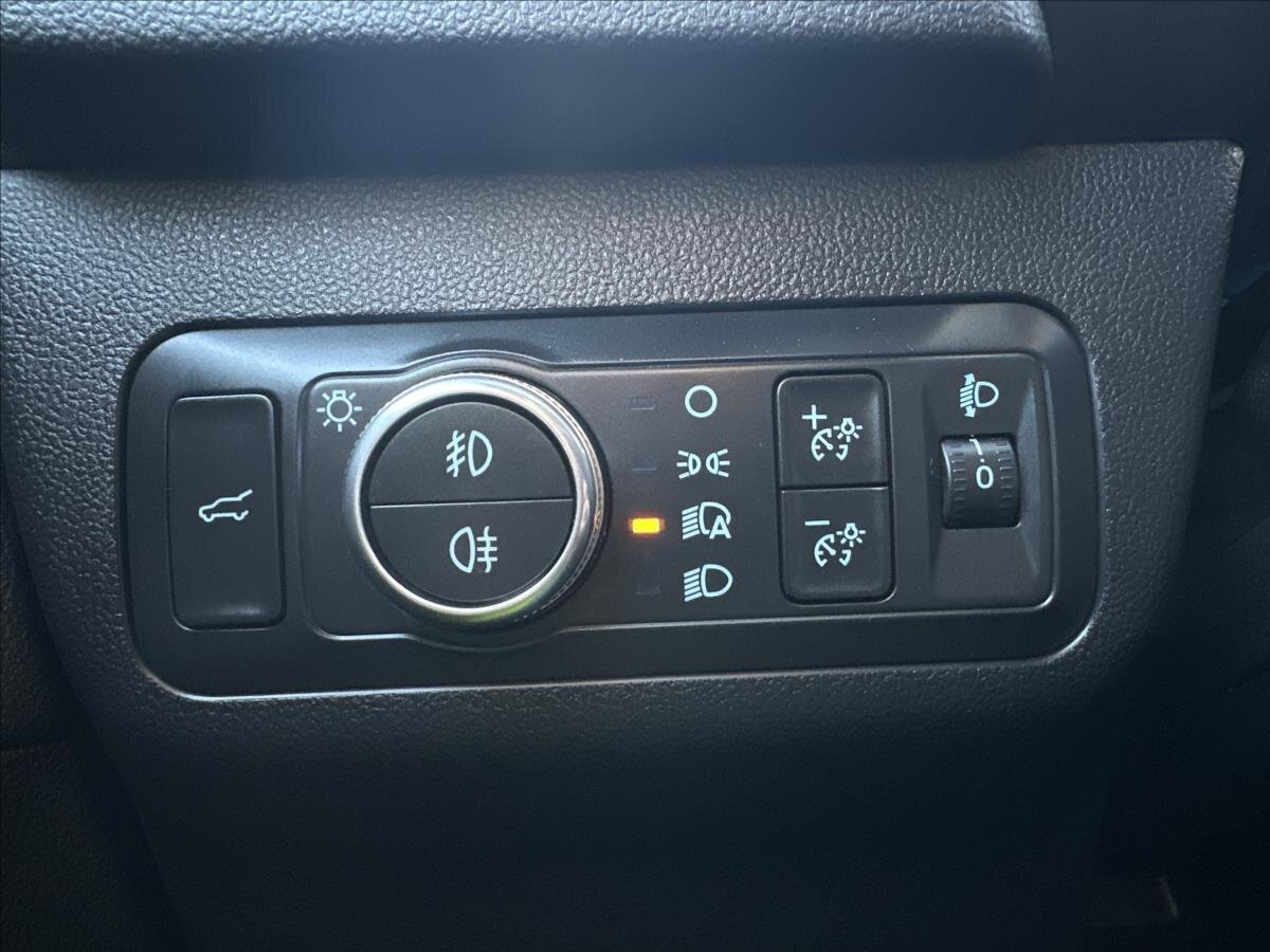 Ford Kuga SUV / Terénní 1,5 l 110 kw