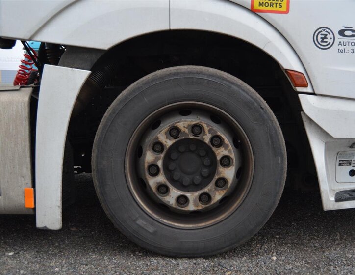 Mercedes-Benz Ostatní 4