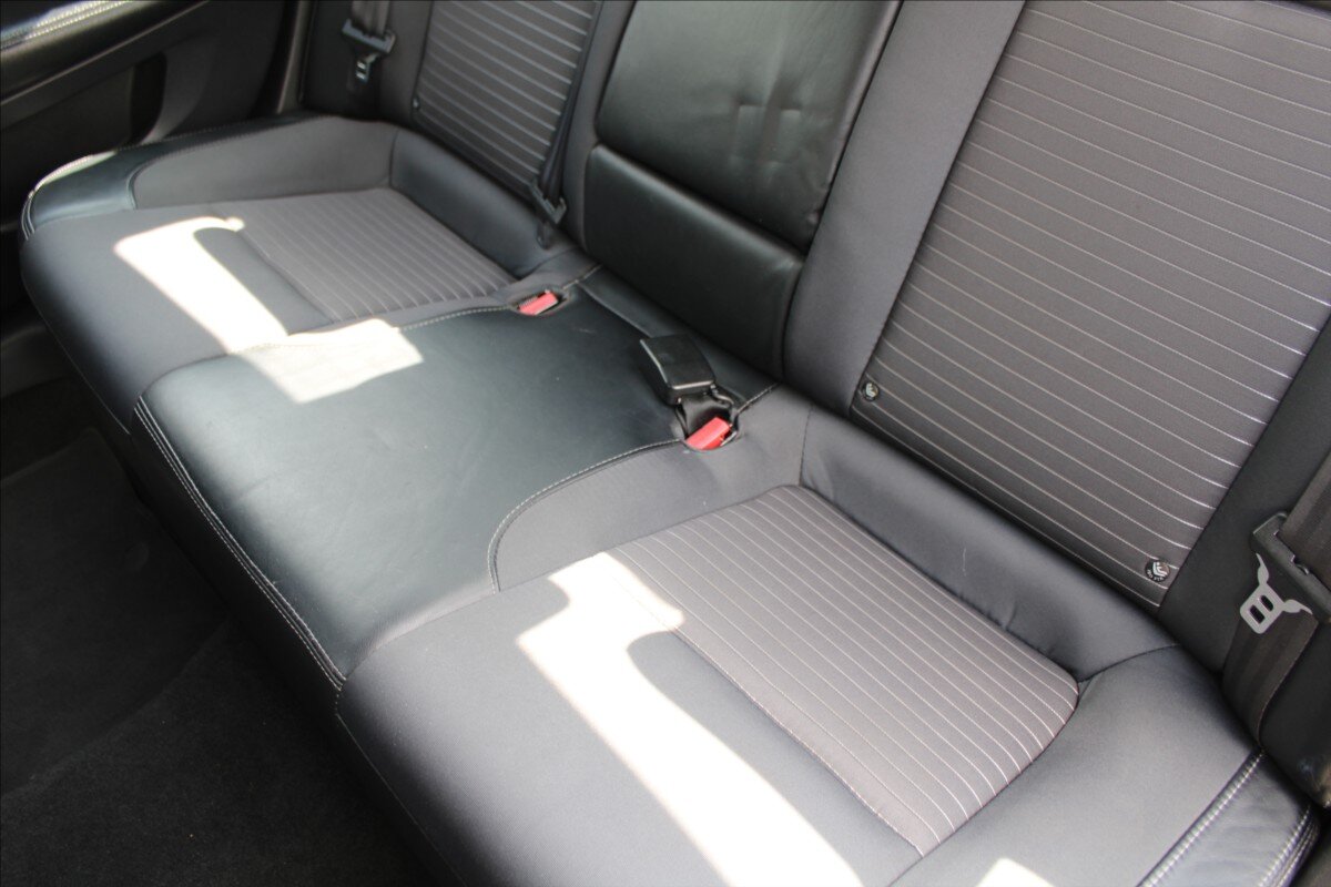 Renault Latitude Sedan / Limuzína 2,0 l 127 kw