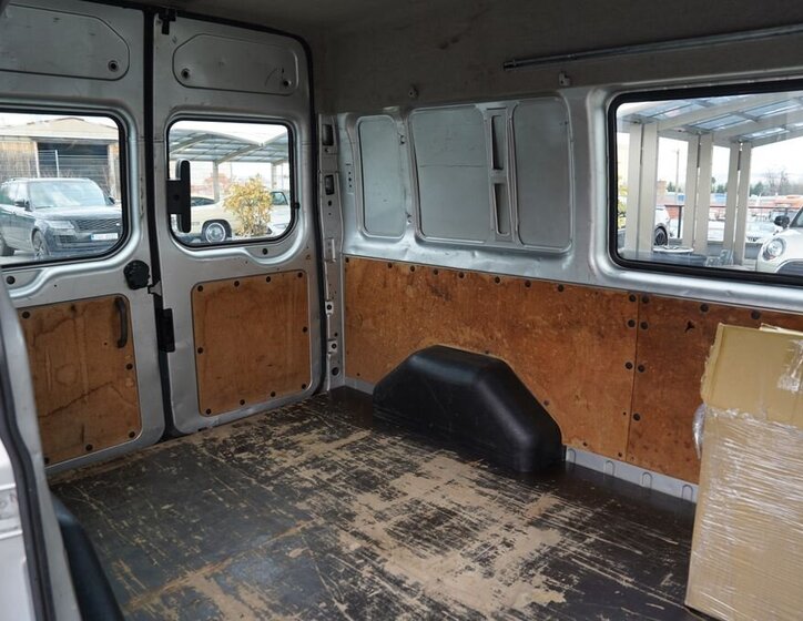 Ford Transit Skříň 2,0 l 73 kw