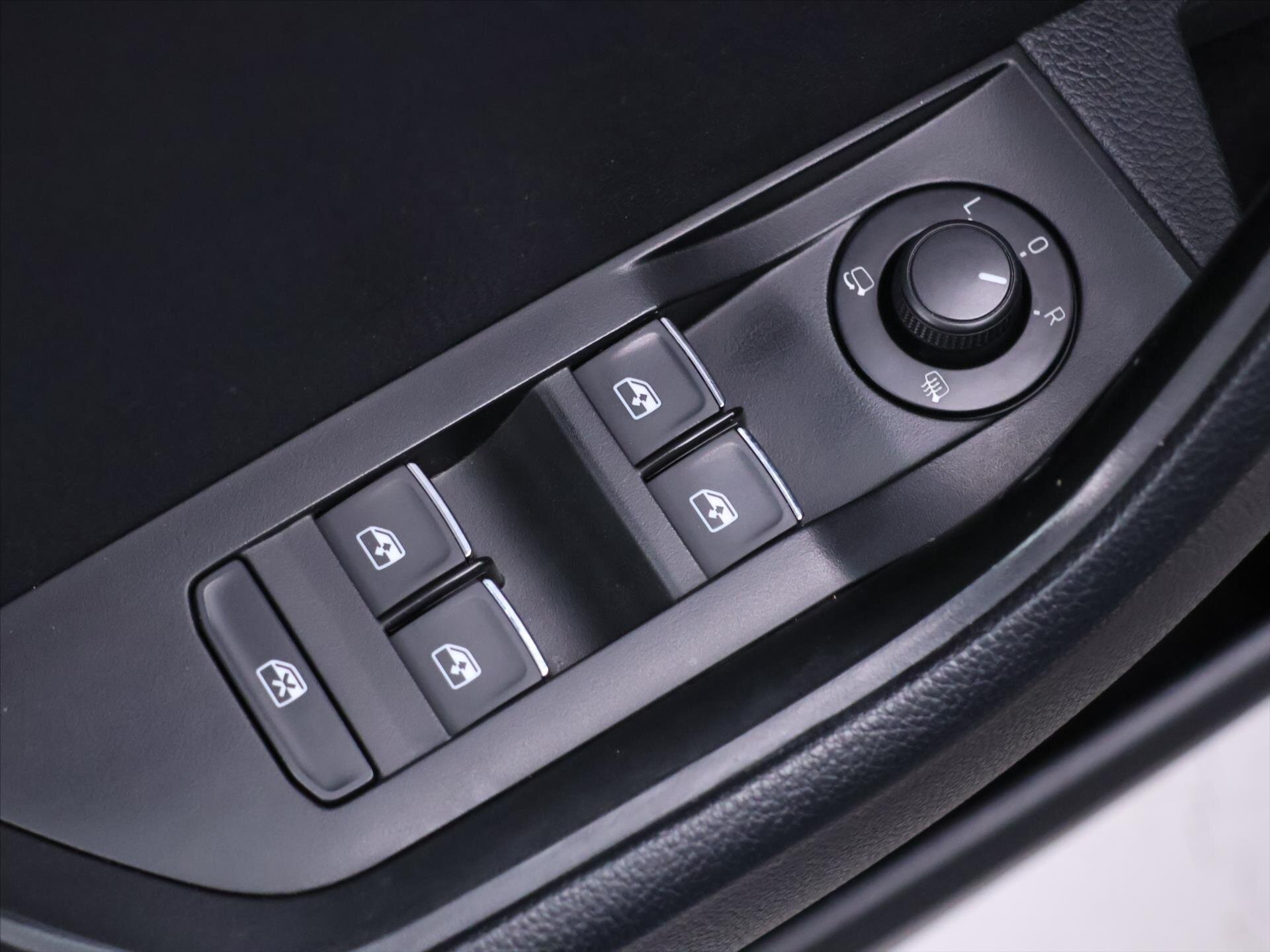 Škoda Superb Liftback 2,0 l 140 kw