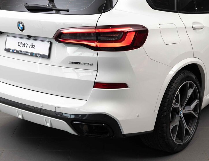 BMW X5 SUV 3,0 l 195 kw