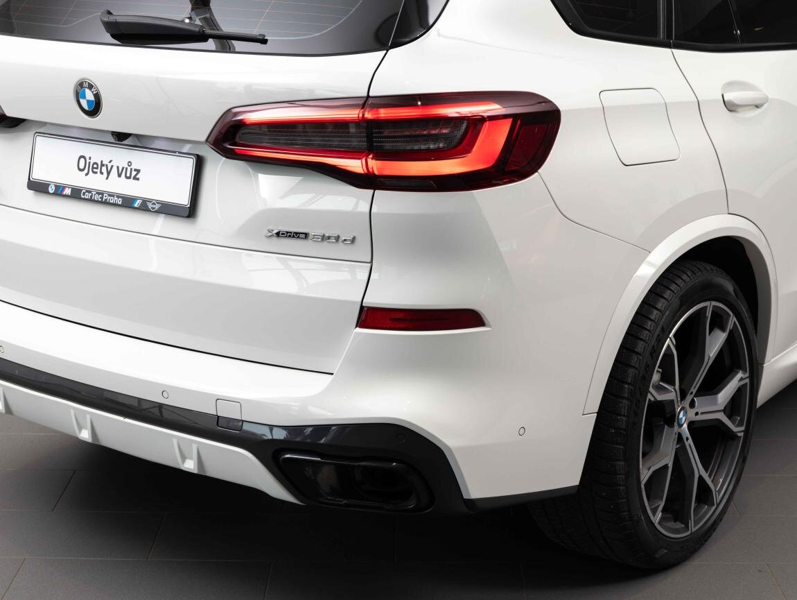 BMW X5 SUV 3,0 l 195 kw