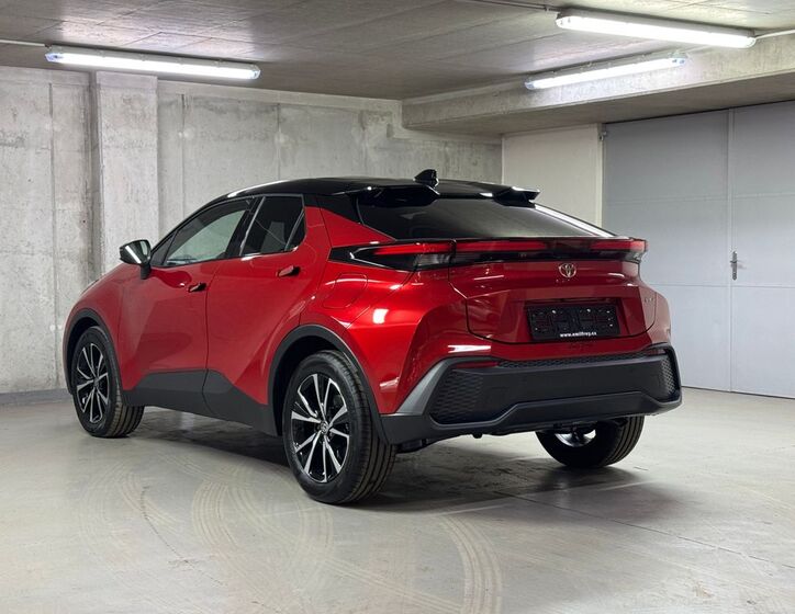 Toyota C-HR Hatchback 1,8 l 90 kw