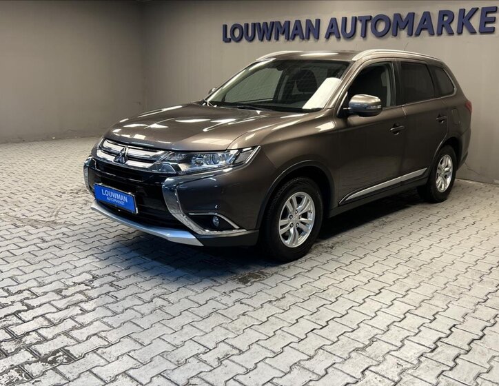 Mitsubishi Outlander SUV 2,3 l 110 kw