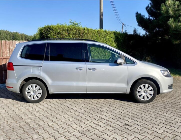 Volkswagen Sharan MPV 2,0 l 103 kw