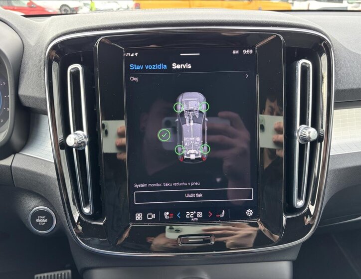 Volvo XC40 Kombi 2,0 l 145 kw