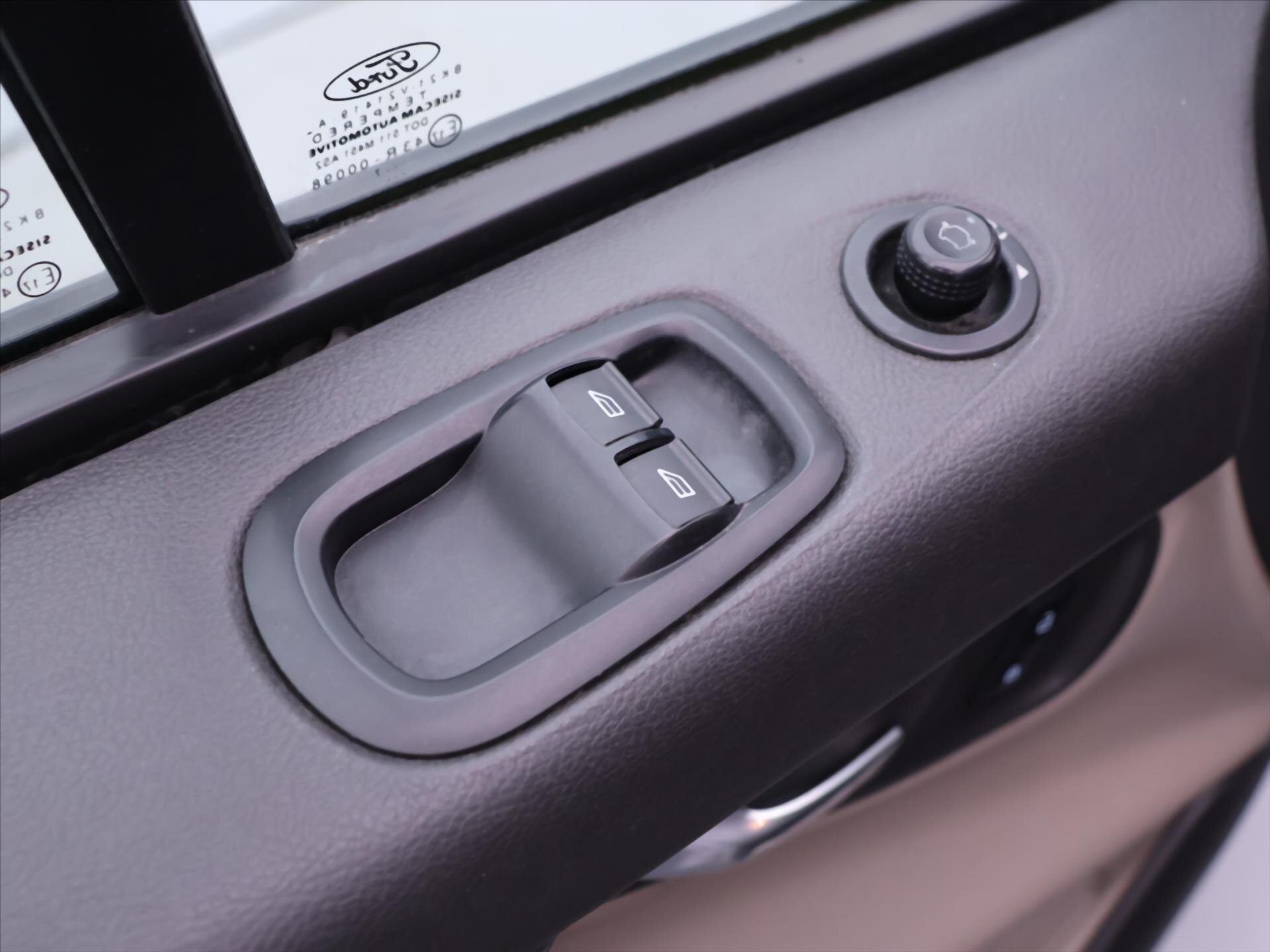 Ford Tourneo Custom Kombi 2,0 l 125 kw