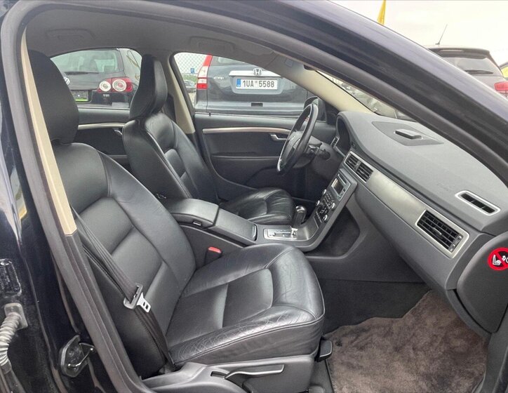 Volvo S80 Sedan / Limuzína 2,4 l 120 kw