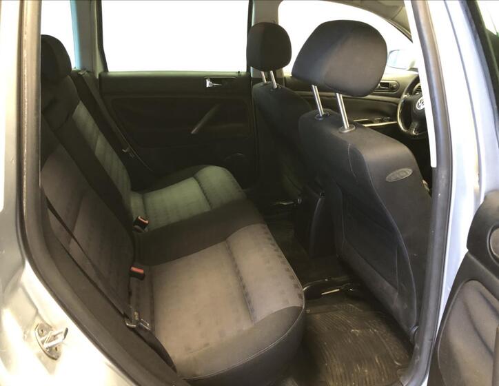 Volkswagen Passat 11