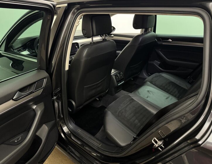 Volkswagen Passat 36