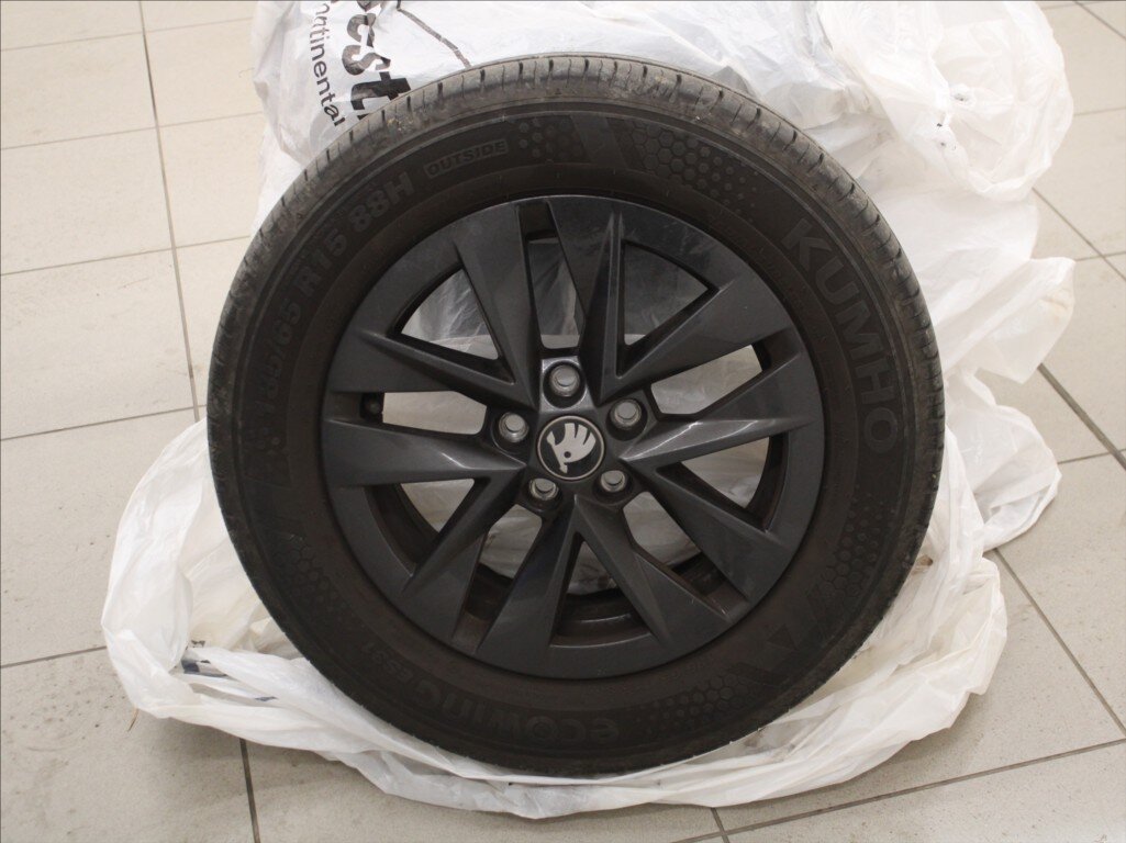 Škoda Fabia Hatchback 999,0 85 kw